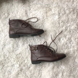 BRAND NEW WOMENS SHOES